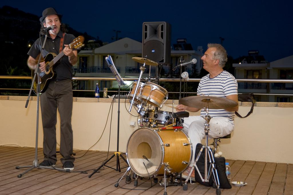Island Blue Hotel Pefki エクステリア 写真